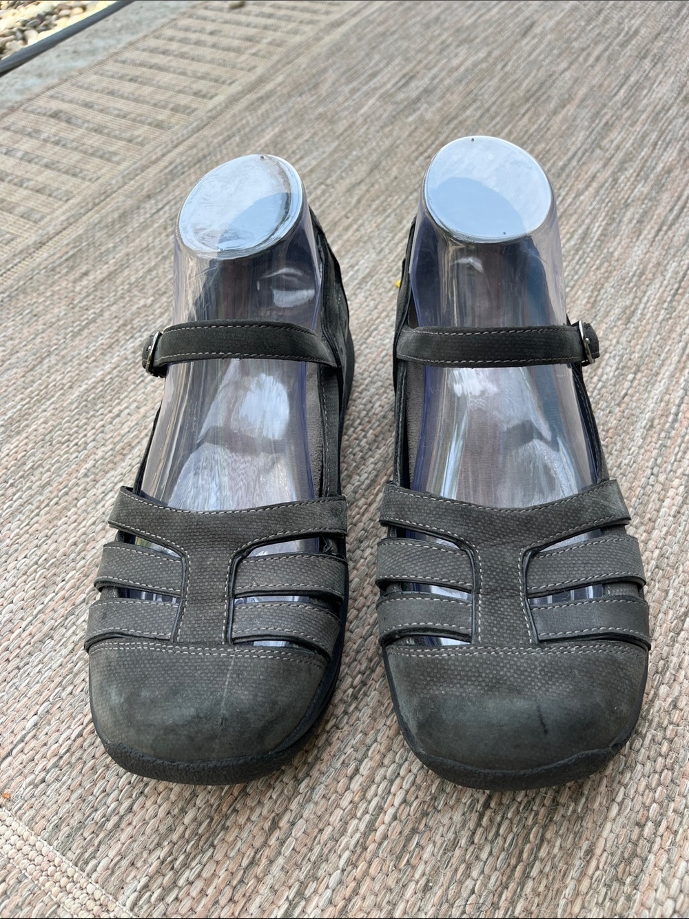 Dansko Charcoal Grey Suede Sandals Women's  Size 9
